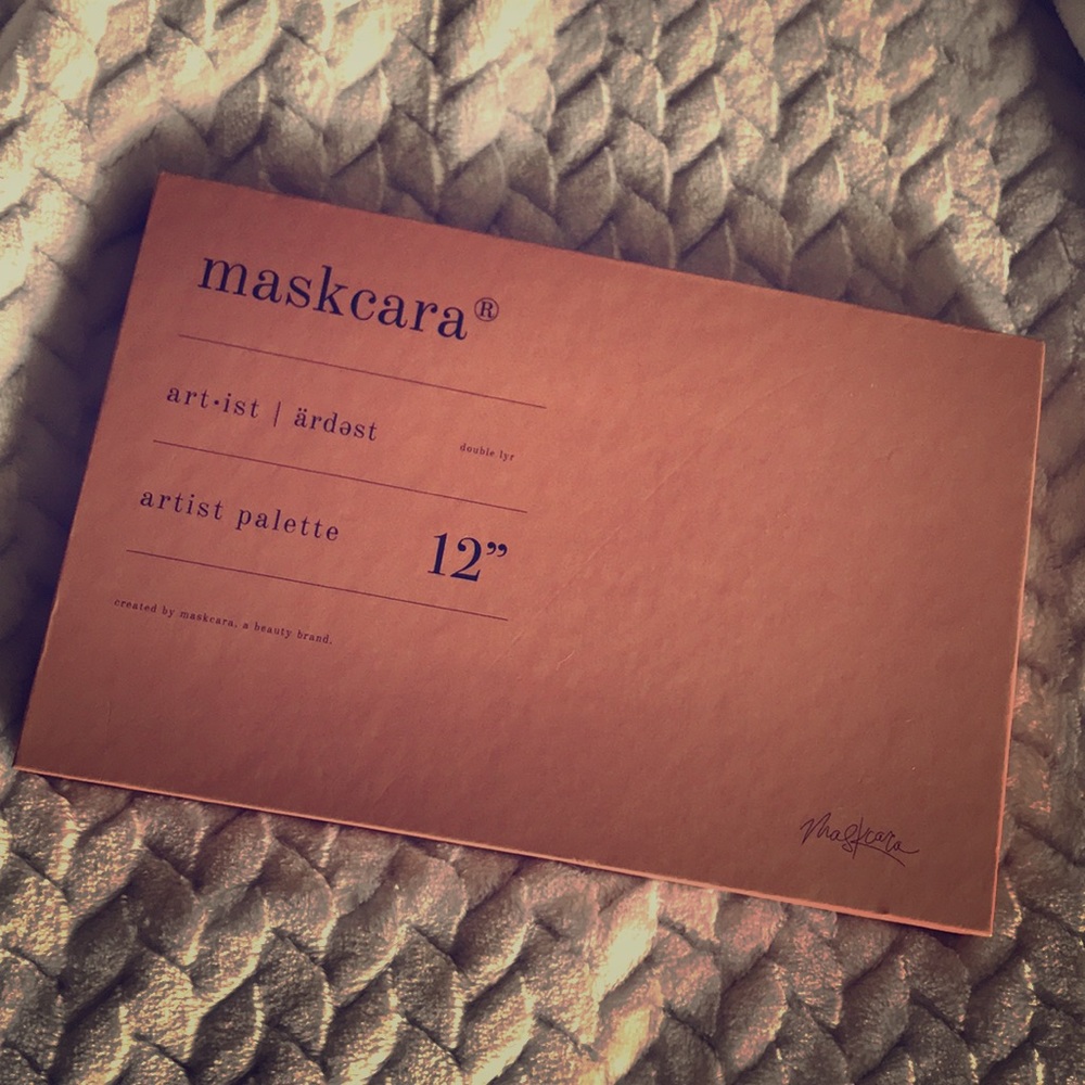 💕Maskcara Artist Palette w/ HAC Shades💗
